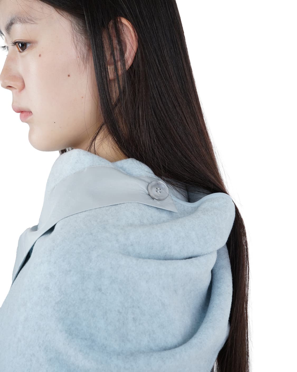 지초이 AW25 FLEECE CAPE LONG SLEEVE 상품이미지4