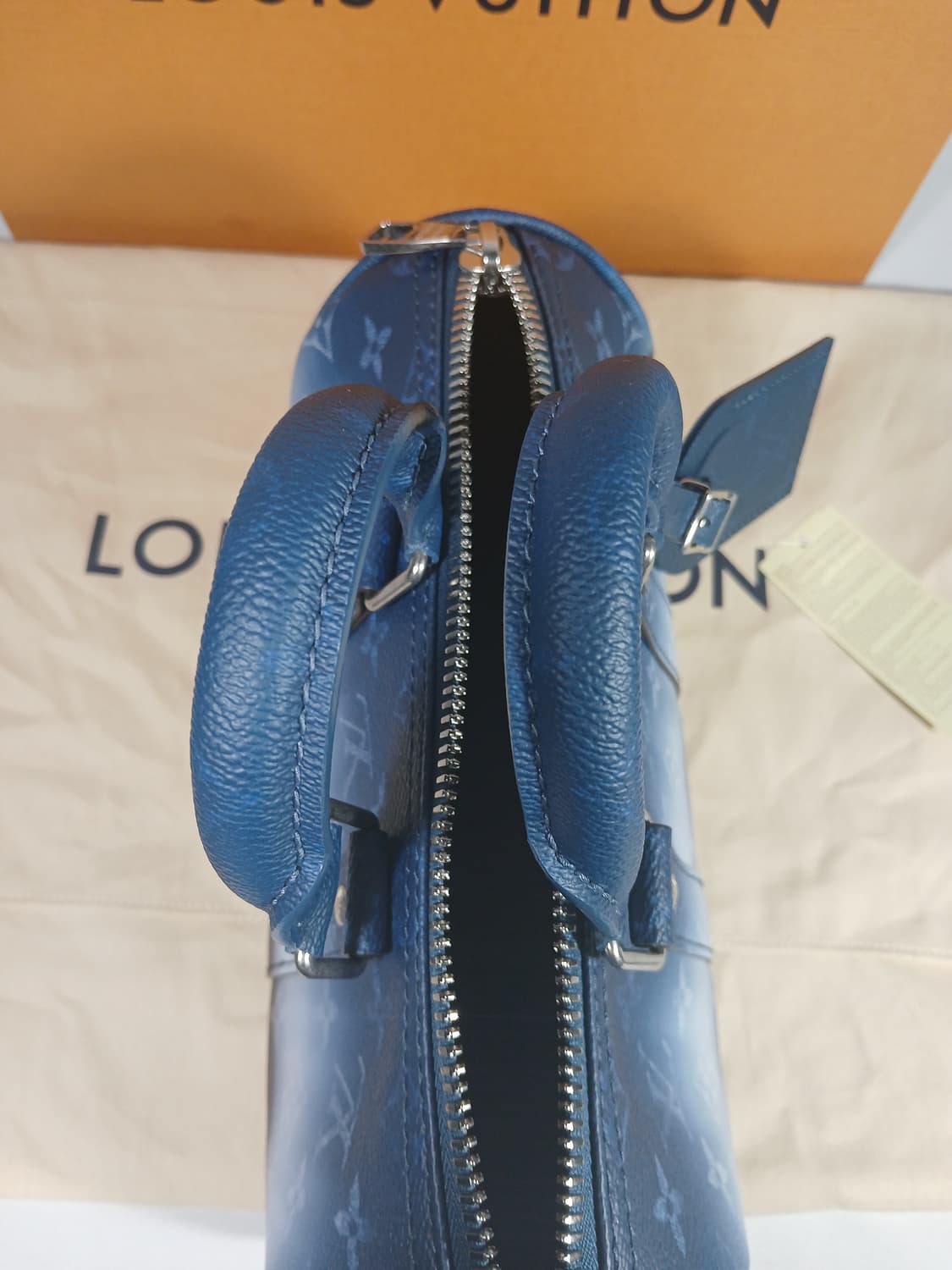 루이비통 키폴 반둘리에 25 토트백 M28026 상품이미지9