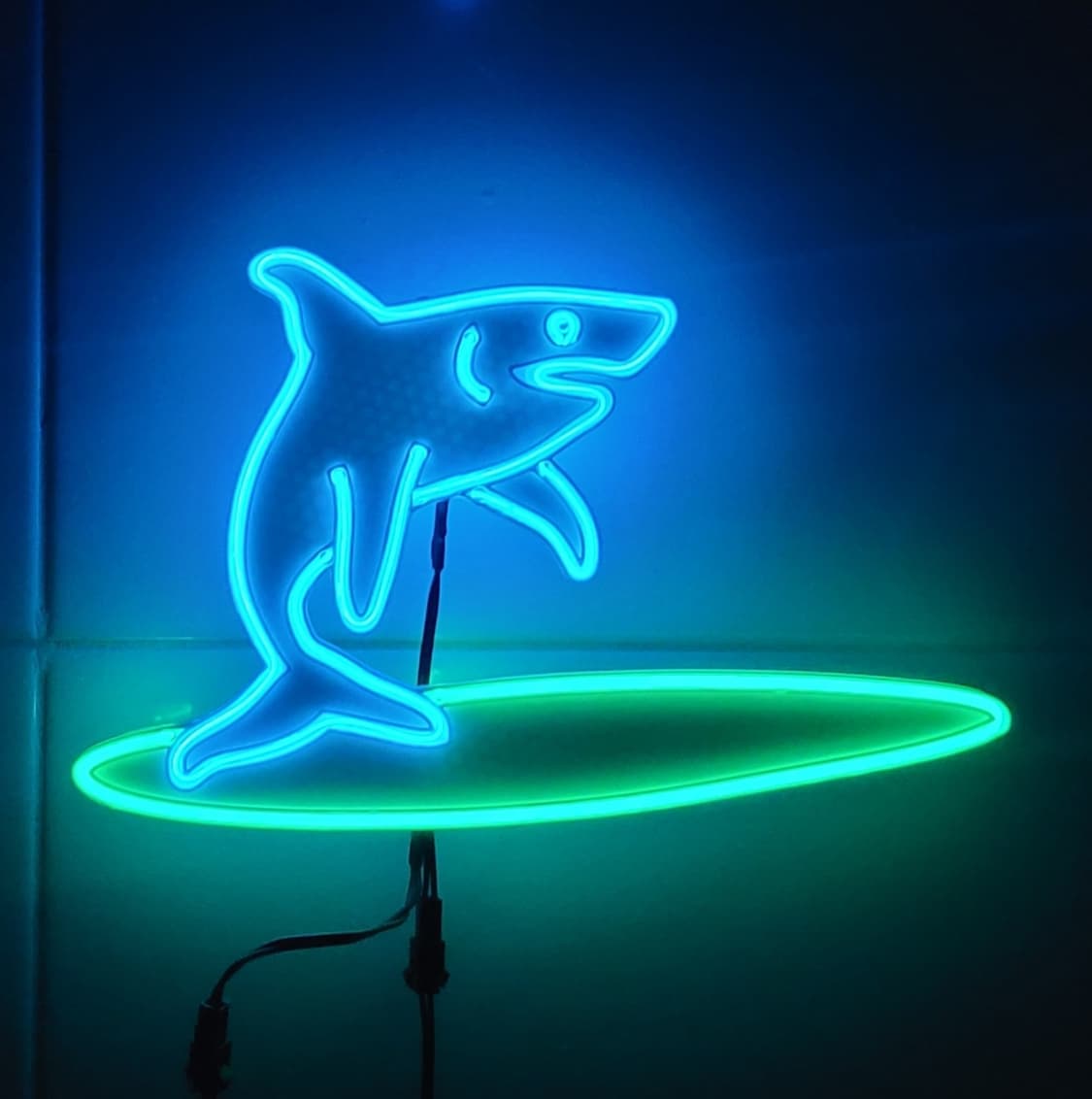 네온사인 상어 서핑 led 조명 램프 무드등 y2k 상품이미지1