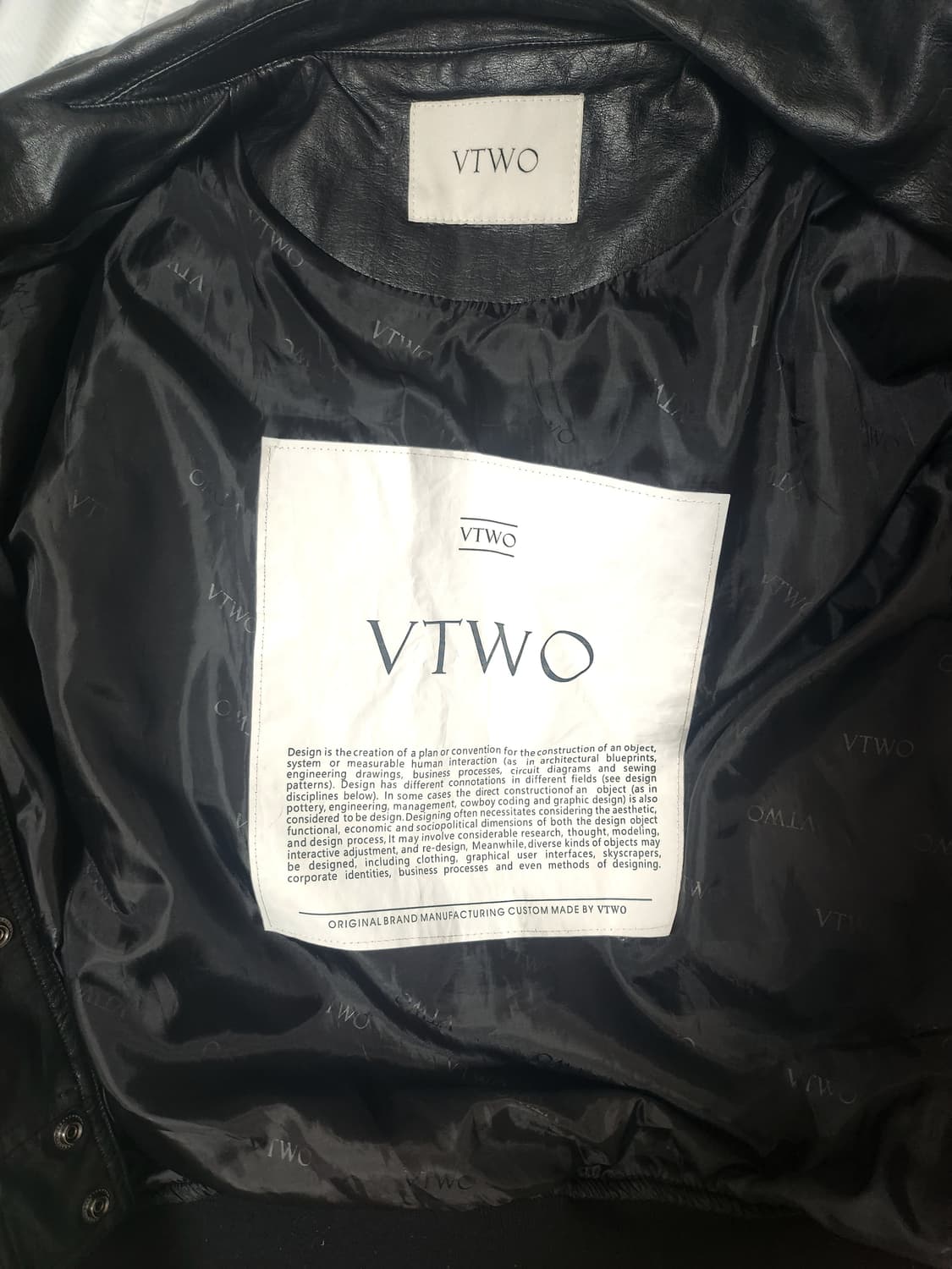 VTWO 브랜드의  레더 바시티 자켓 상품이미지4