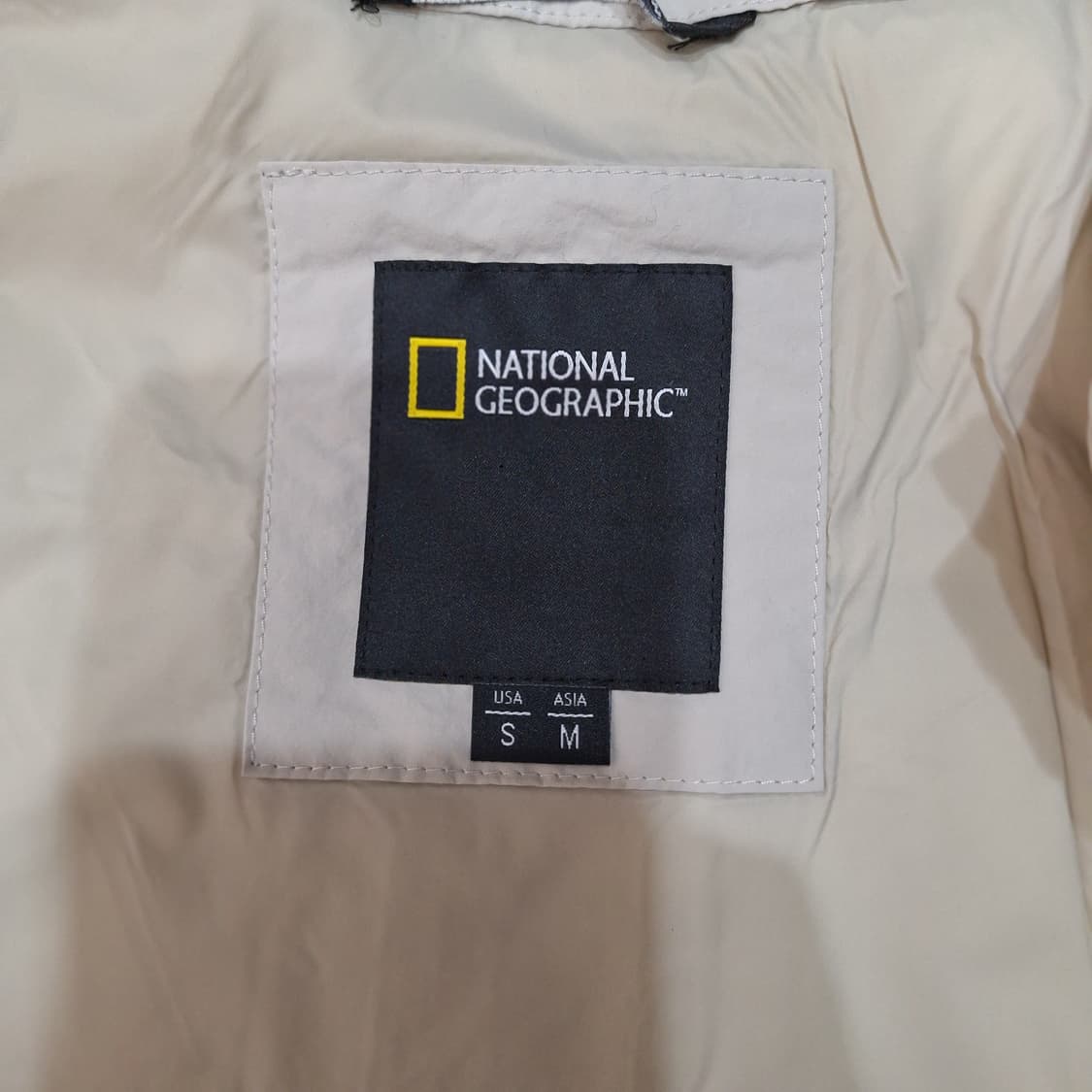 내셔날지오그래픽  구스반팔패딩95 상품이미지2
