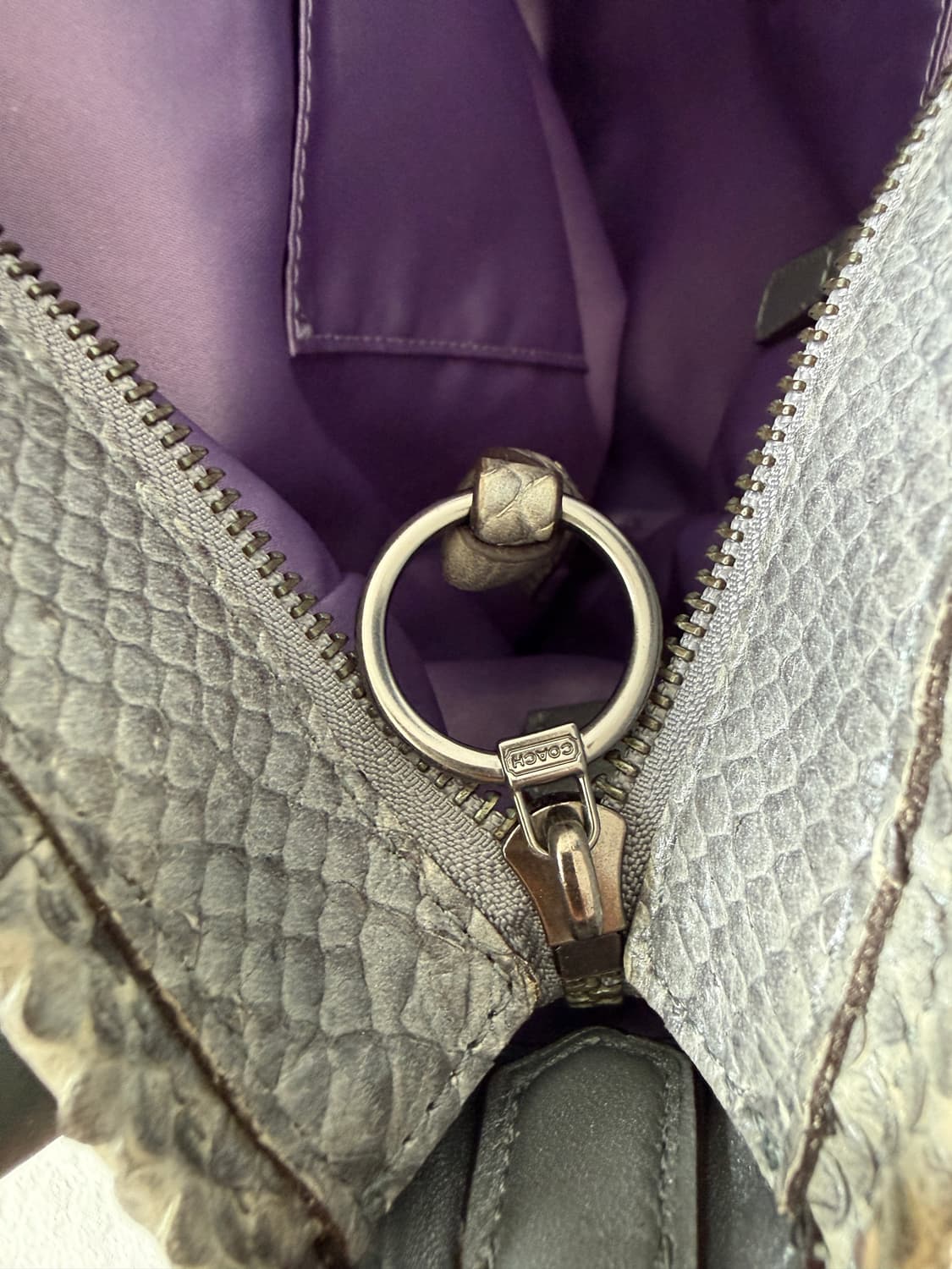 코치(COACH) 파이톤 패턴 숄더백 상품이미지8