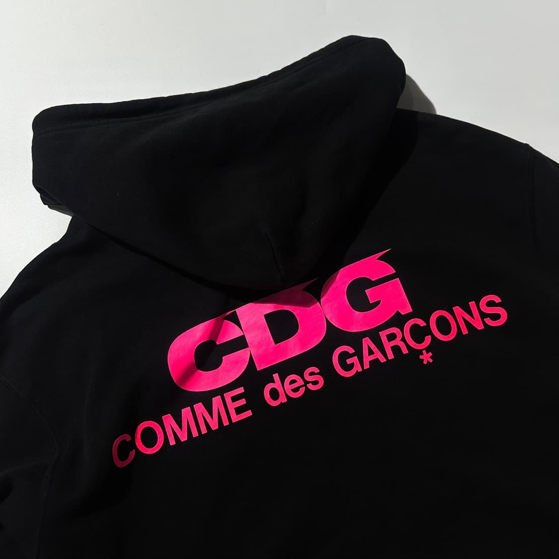 꼼데가르송 CDG 로고 후드집업 상품이미지3