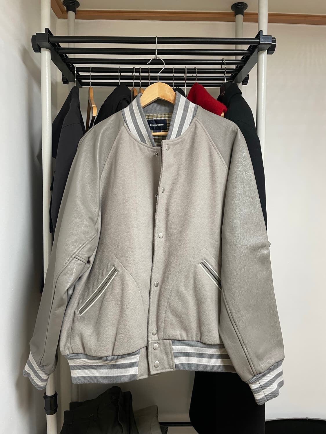 thisisneverthat 디스이즈네버댓 바시티 자켓(L) 상품이미지1