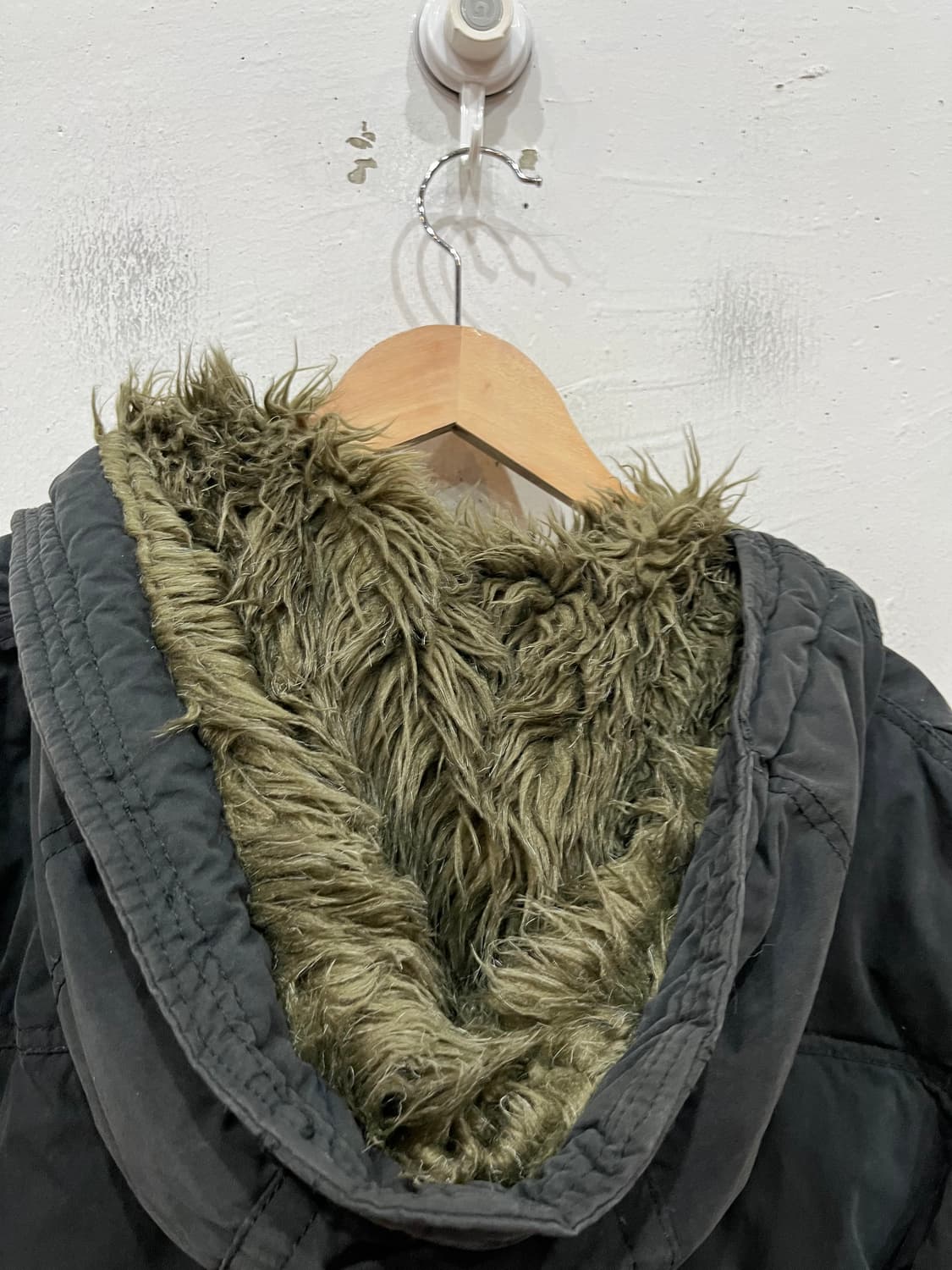 아베크롬비 캠쉘 KEMPSHALL 패딩 자켓 상품이미지5