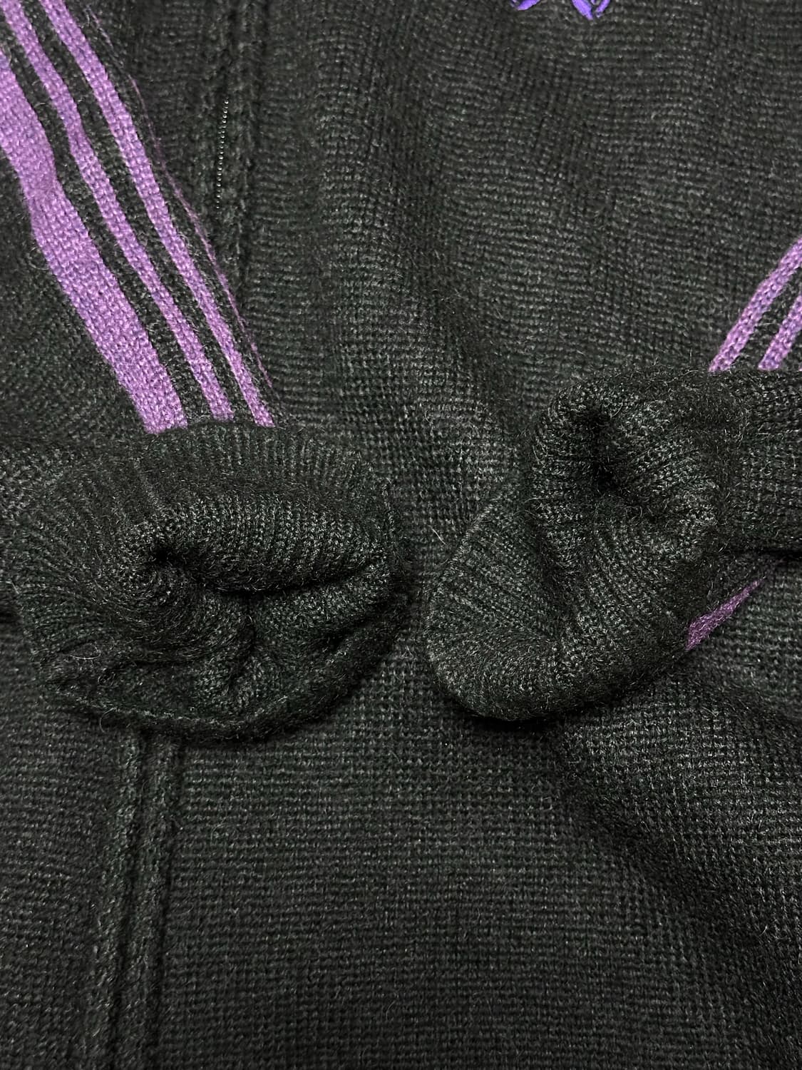 [L]빔즈 니들스 모헤어 니트집업 퍼플블랙 상품이미지6