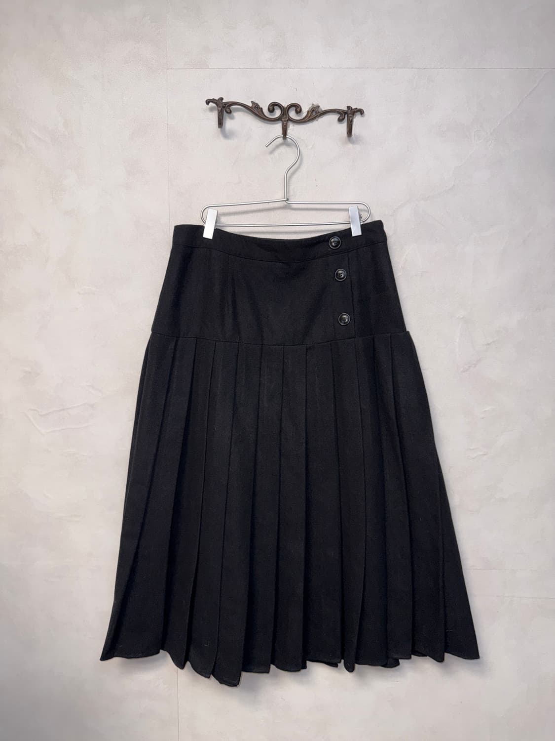 Black wool blended button pleats maxi sk 상품이미지1