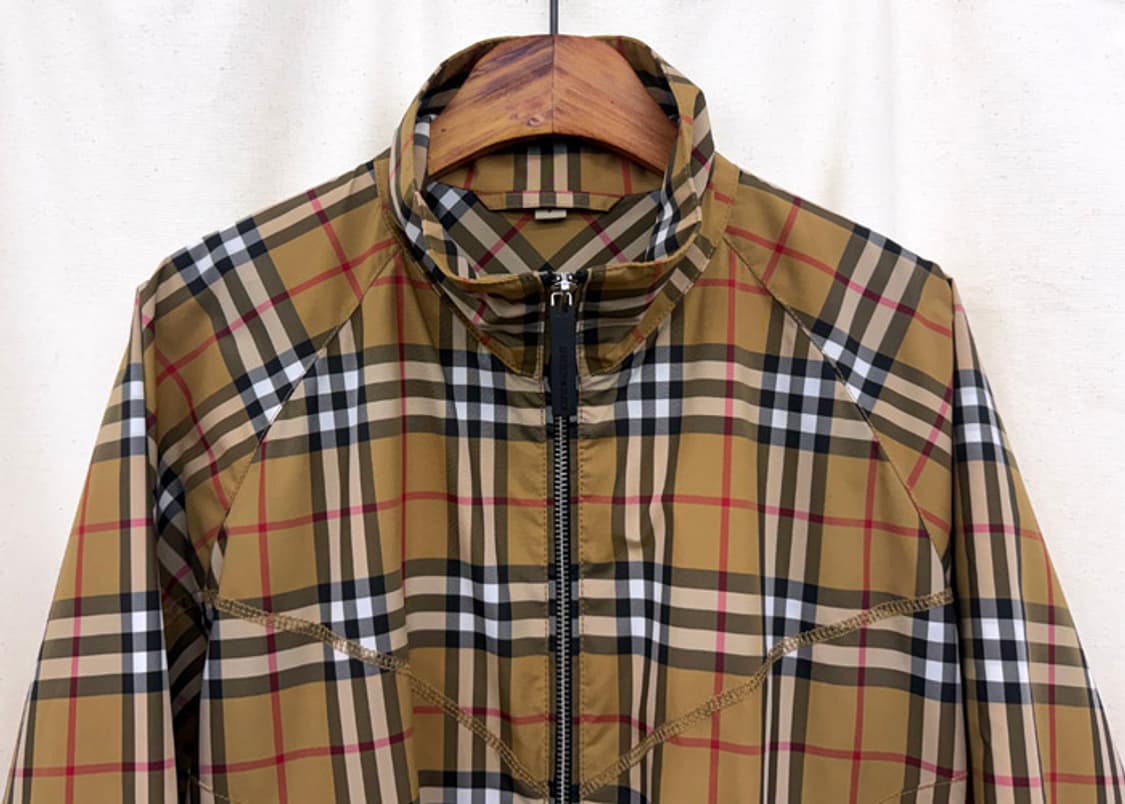 버버리 톱스티치 바람막이 자켓 상품이미지2