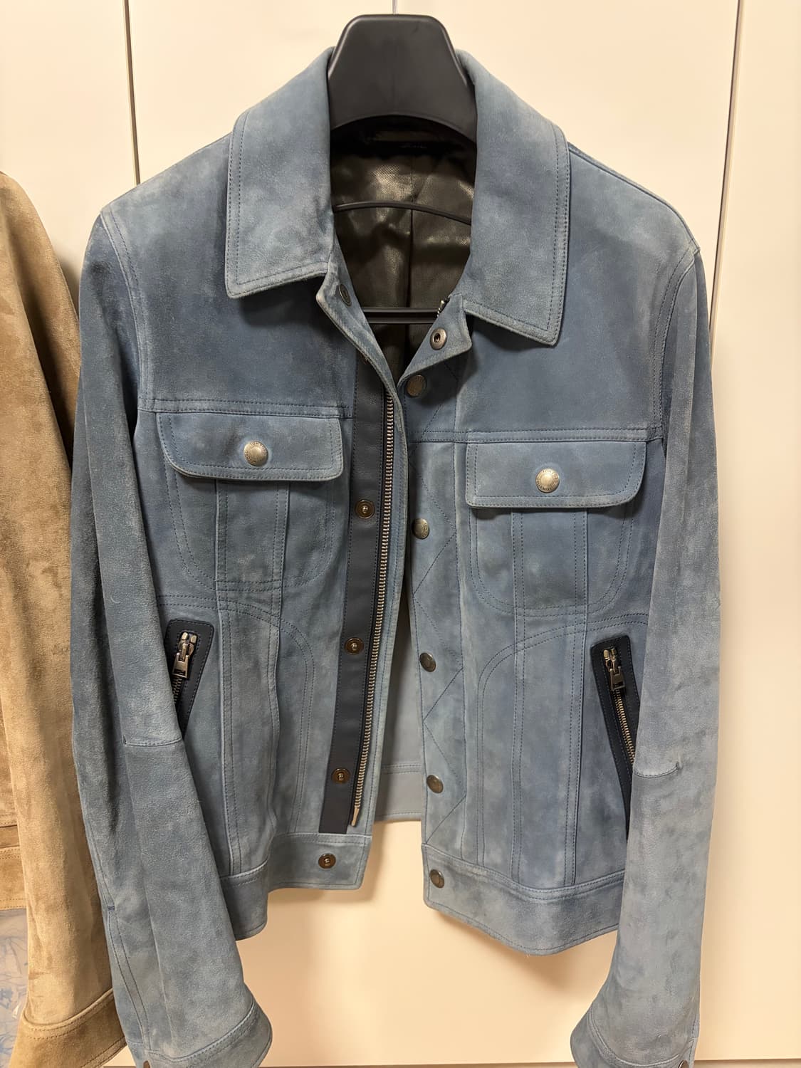 톰포드 스웨이드 트러커 50 오션블루 상품이미지1