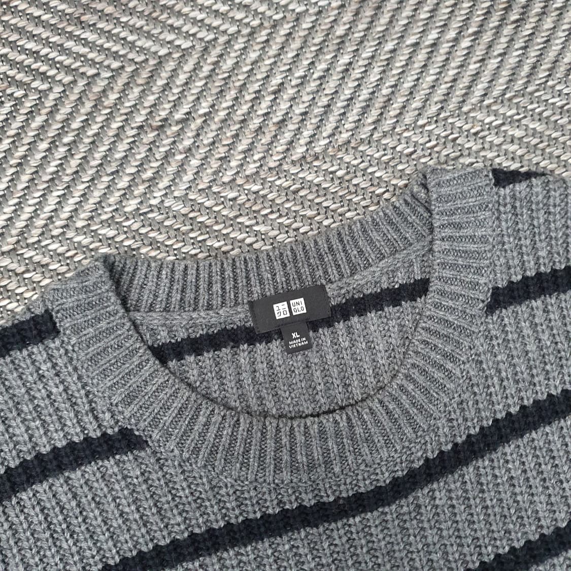유니클로 긴소매 니트 스웨터 남자105 상품이미지2