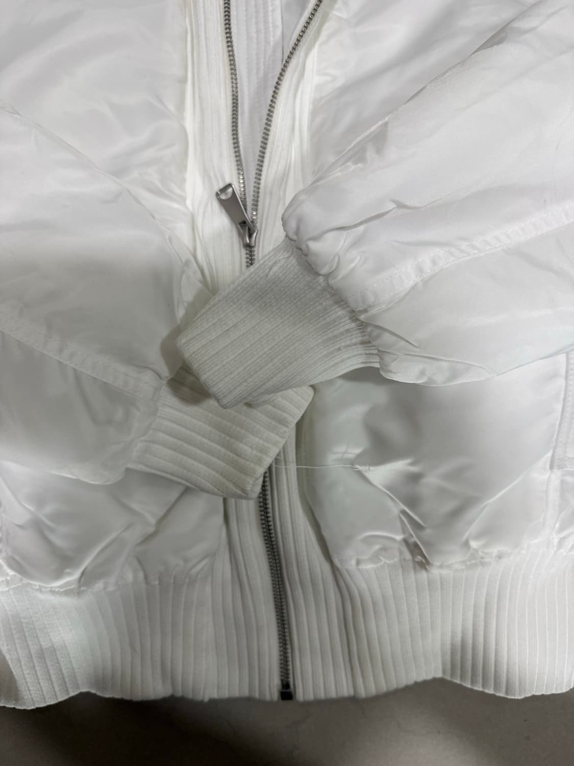 새상품급 마원 ma-1 패딩 자켓 상품이미지3