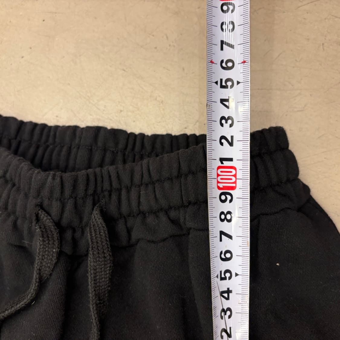 우알롱 스몰로고 블랙 스웻 조거 팬츠 상품이미지4