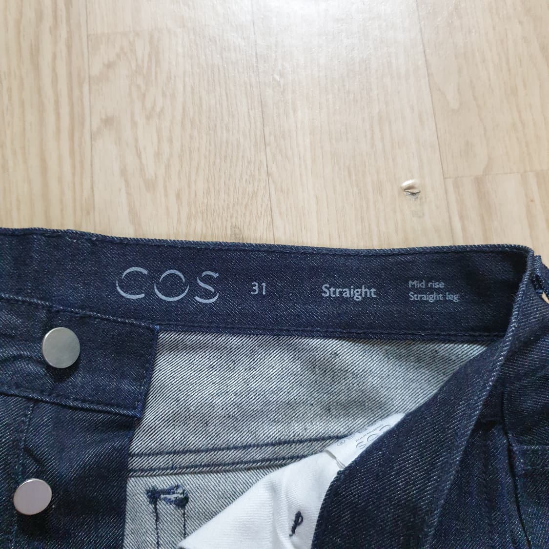 [31]cos 스트레이트 카고 진 데님 / 코스 상품이미지3