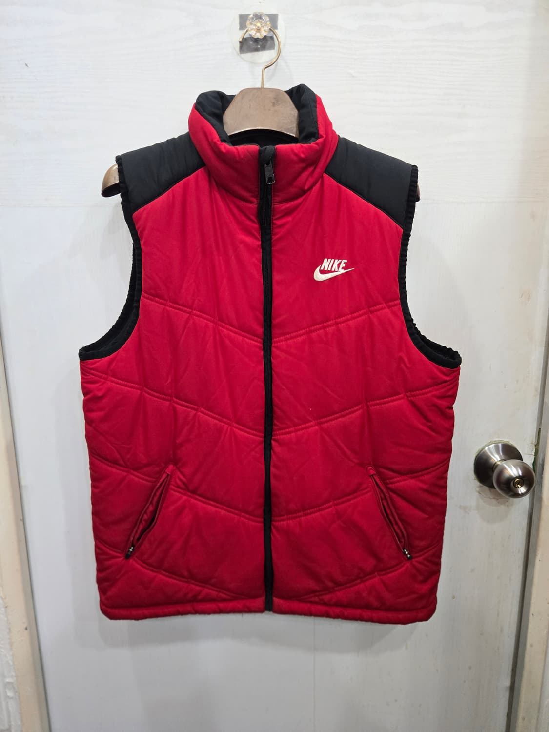 105,XL)) NIKE 나이키 조끼 패딩!~ 예쁜 레드 & 블랙 색상 상품이미지1