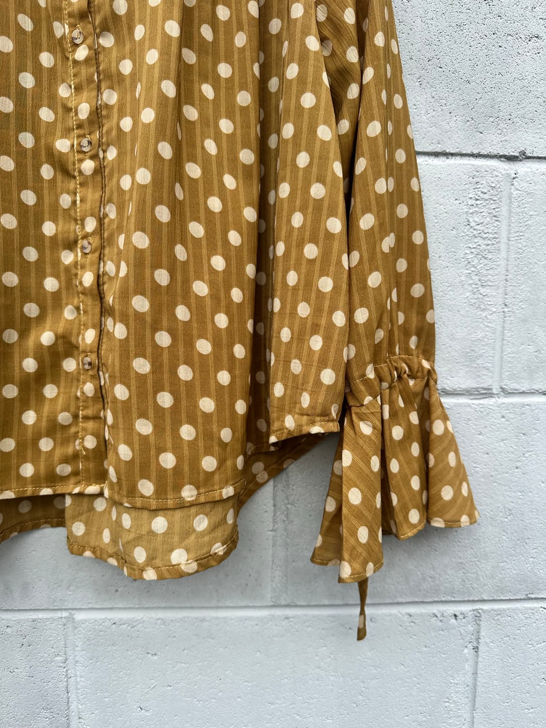 러플 소매 도트 블라우스 상품이미지3