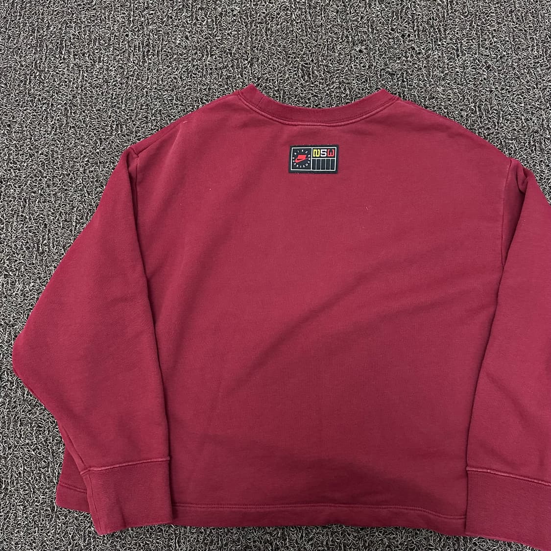 NIKE 나이키 여성 크롭 맨투맨 버건디 L 상품이미지4