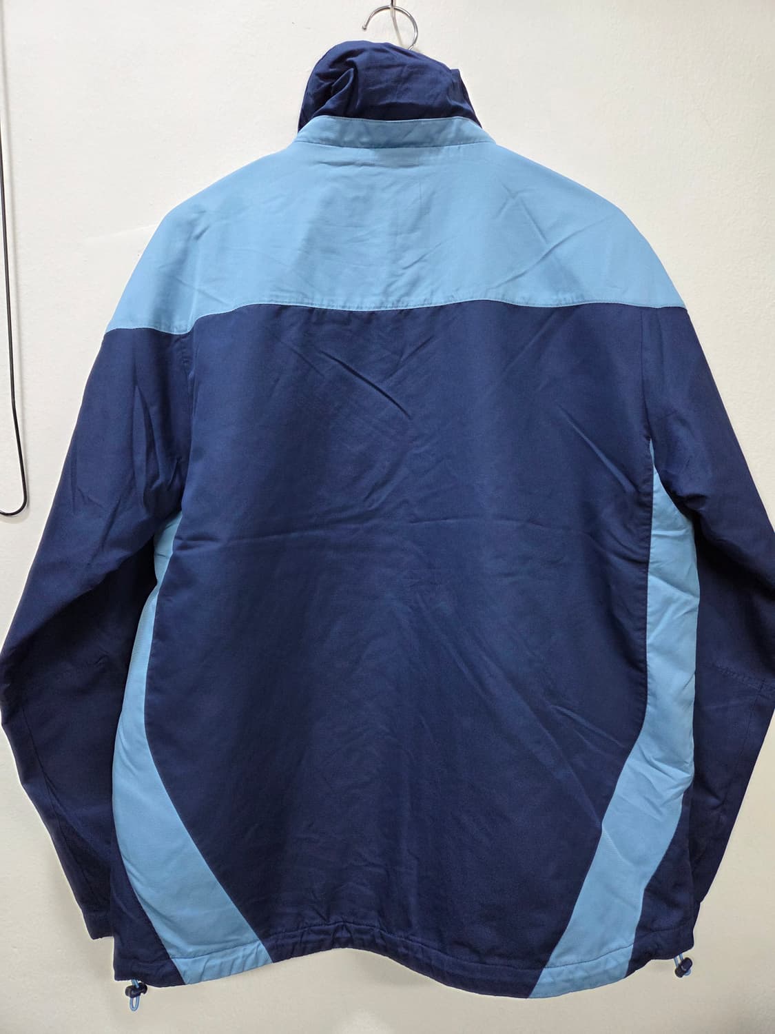 아디다스 트렉 누빔 패딩 점퍼 경량 폴리 100 상품이미지5