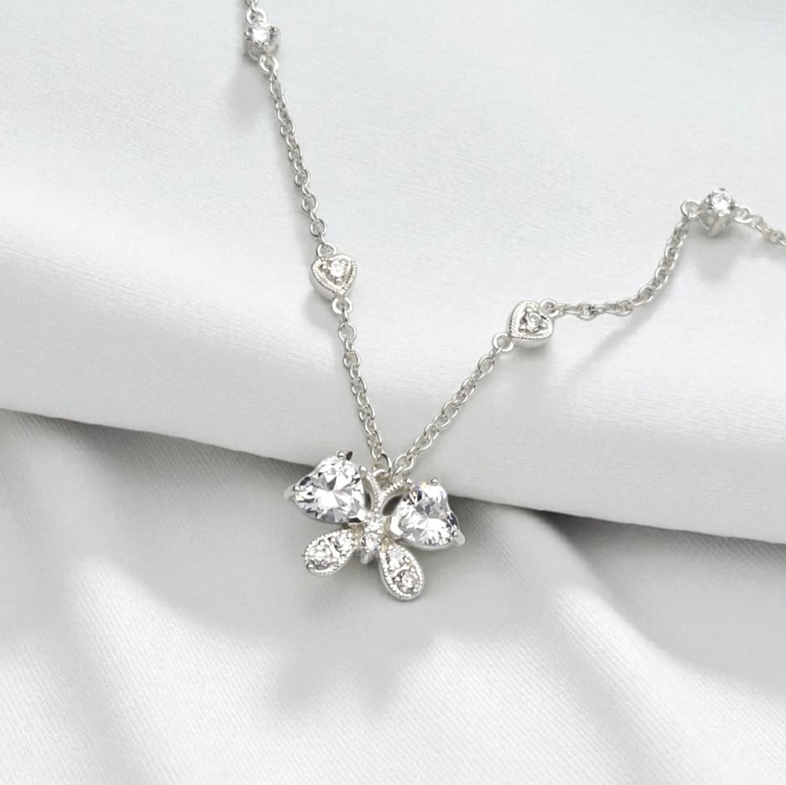 안나수이 큐빅 세팅 나비 펜던트 실버 목걸이 상품이미지1