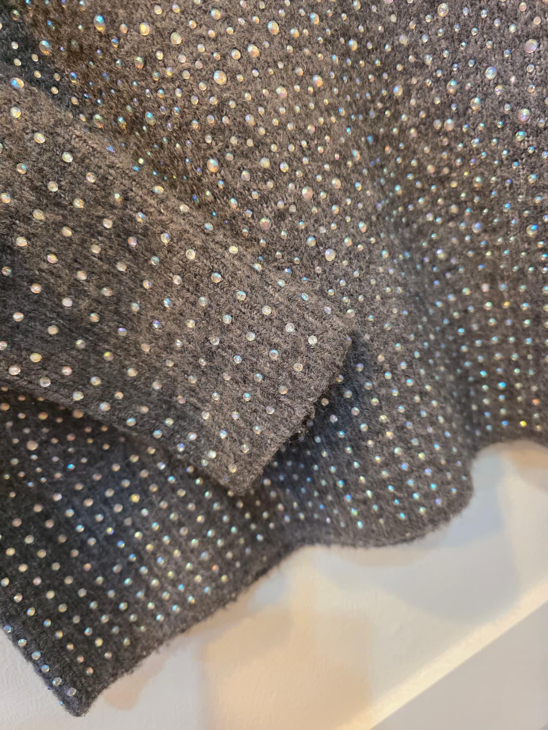 자라 그레이니트 스웨터 큐빅 장식 S사이즈 상품이미지4