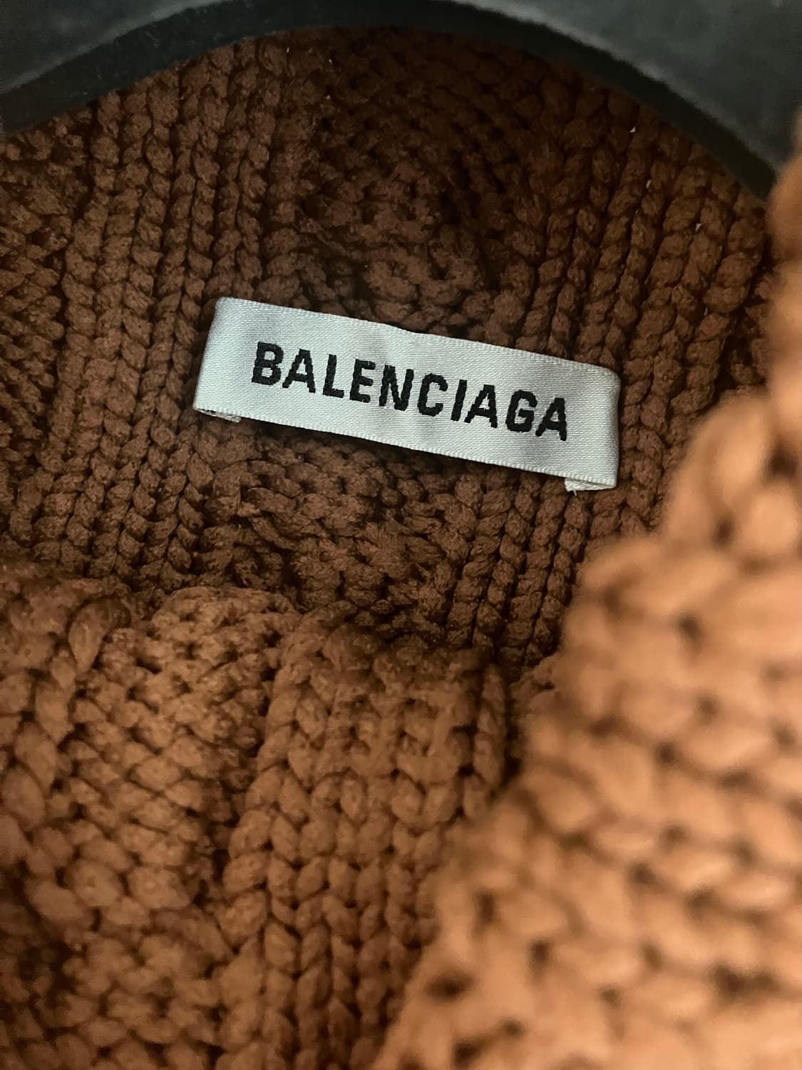 발렌시아가 오버사이즈 니트 상품이미지5