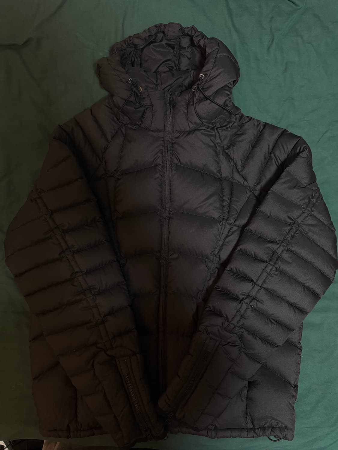 더콜디스트모먼트 경량패딩 L 상품이미지2