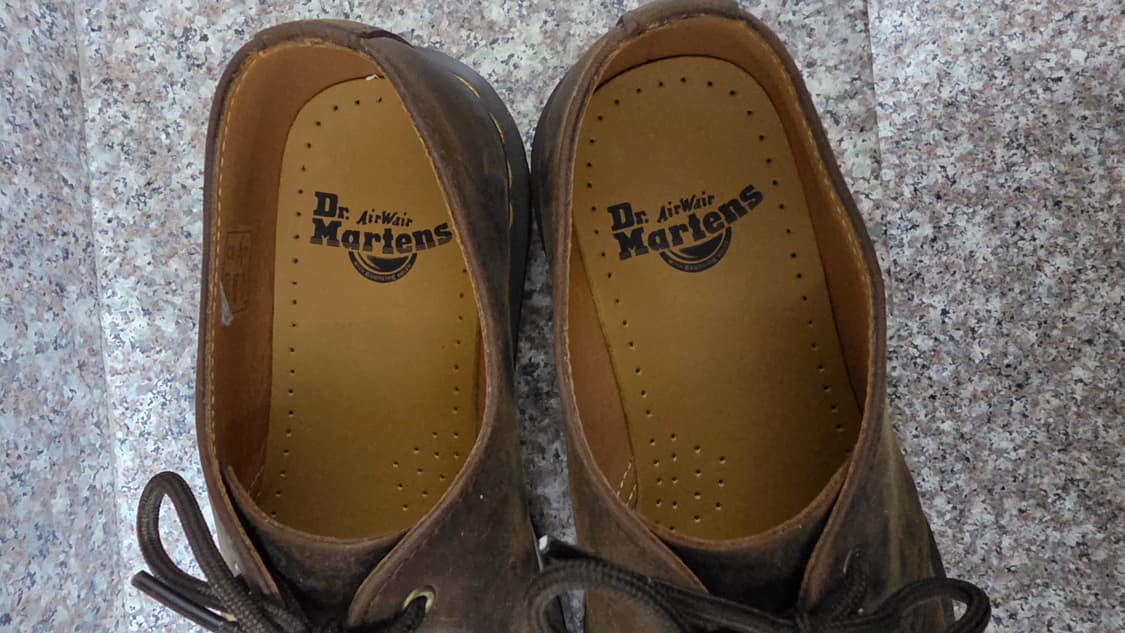 닥터마틴 1461 3홀 크레이지홀스 브라운 팝니다. 상품이미지3