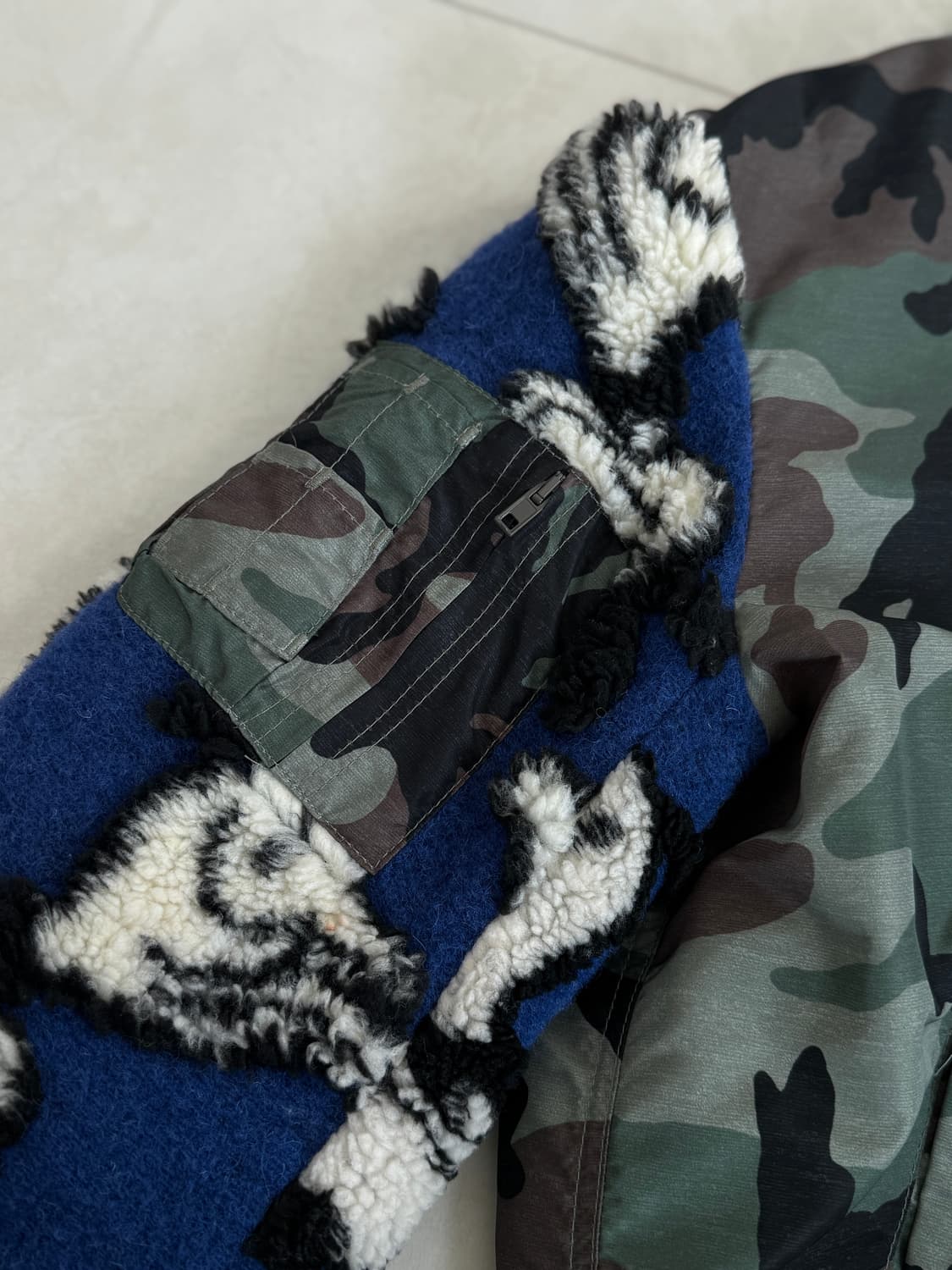 History Repeats 카모 봄버 여성85 상품이미지5