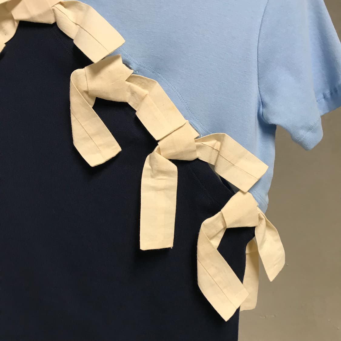 자크뮈스 리본 반팔 티셔츠 34(W) 상품이미지7