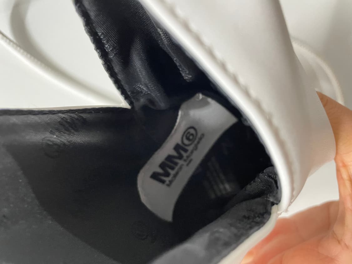 MM6 MAISON MARGIELA 스티치 페이크 레더 재패니즈 폰홀더백 상품이미지4