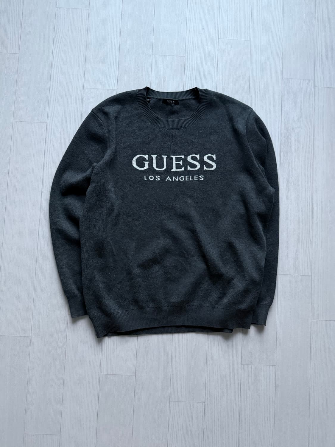 게스 중앙 로고 차콜 니트 상품이미지5