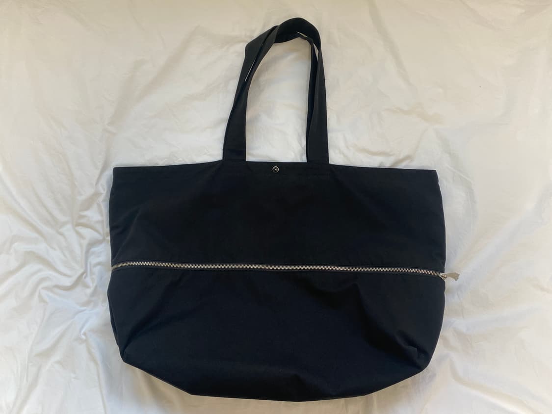 큐레이티드퍼레이드 RIVER TOTE BAG BLACK 상품이미지1