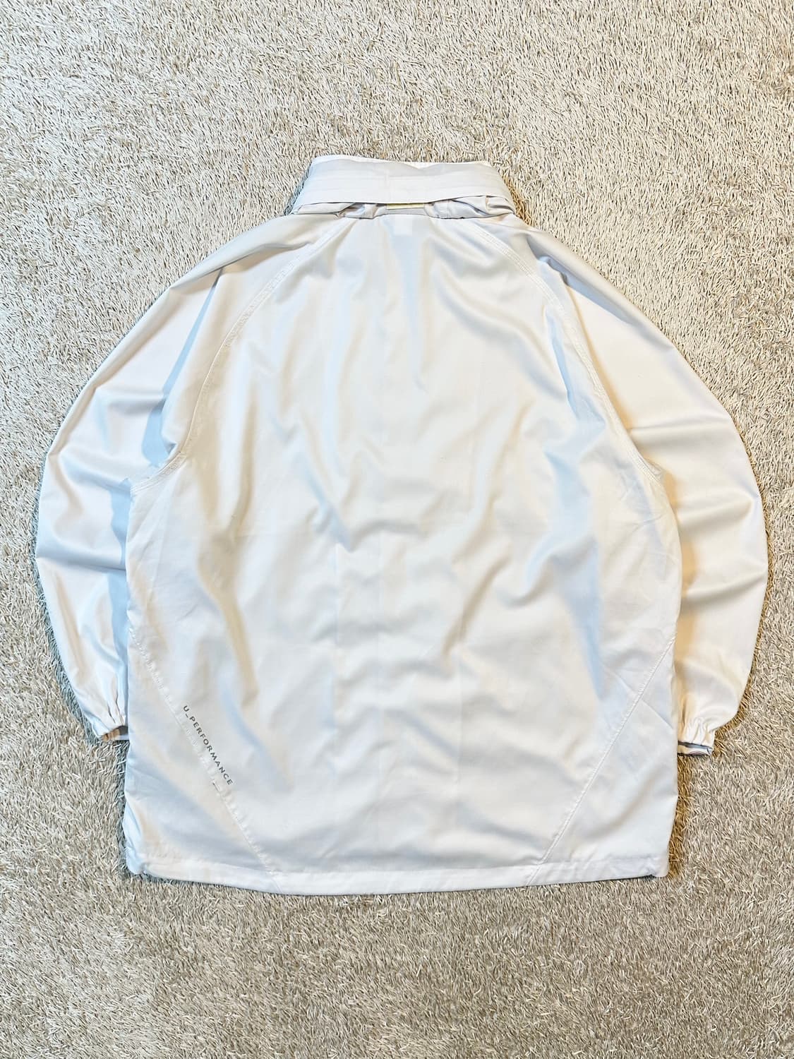 엄브로 UMBRO 올드스쿨 스몰로고 바람막이 자켓 화이트 상품이미지3