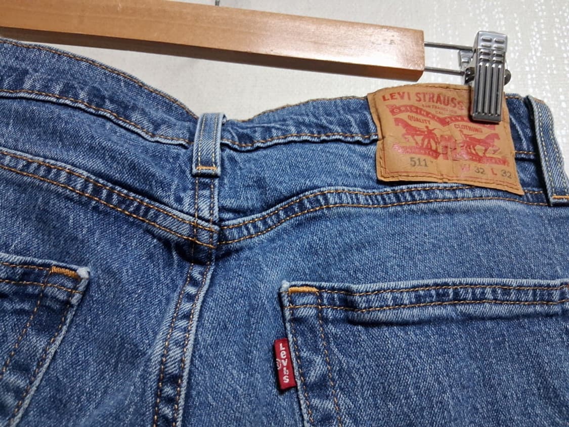 리바이스 511   슬림핏 연청청바지 남성32인치
원산지 베트남제조 국내 상품이미지6