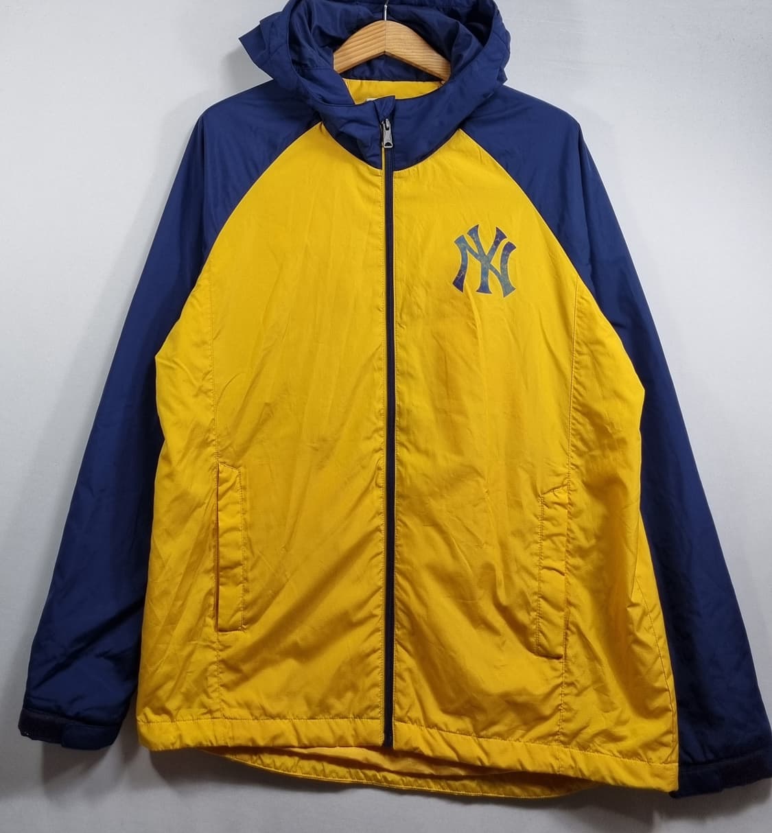 L (100) MLB 엠엘비 뉴욕양키스 옐로우+네이비 후드 바람막이 상품이미지1