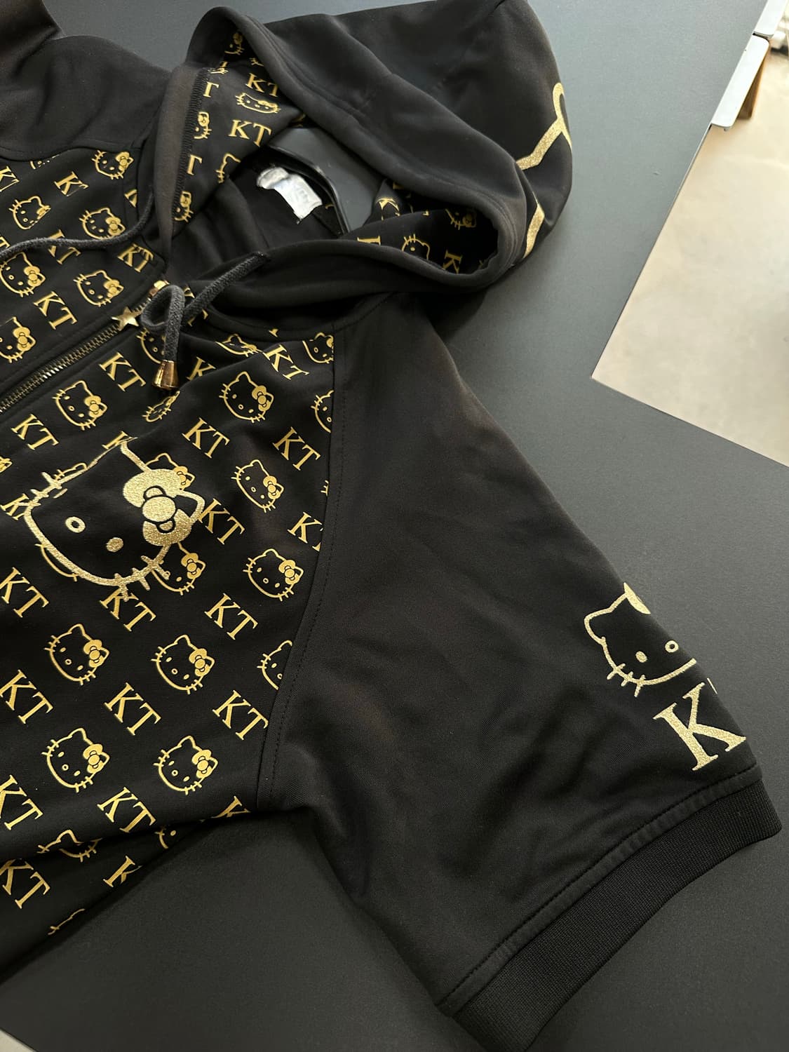 헬로키티 빅백로고 갸루 반팔후드집업 상품이미지6