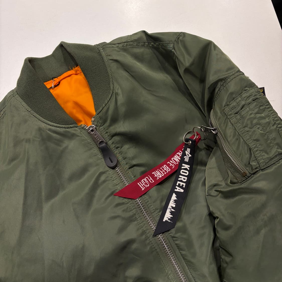 [L] 알파인더스트리 MA-1 마원 슬림핏 봄버 자켓 그린 D193 상품이미지3