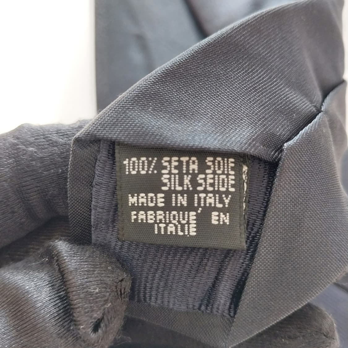 돌체앤가바나 실크 블랙&레드 포인트 넥타이 9.9cm 새상품 K1377
 상품이미지10