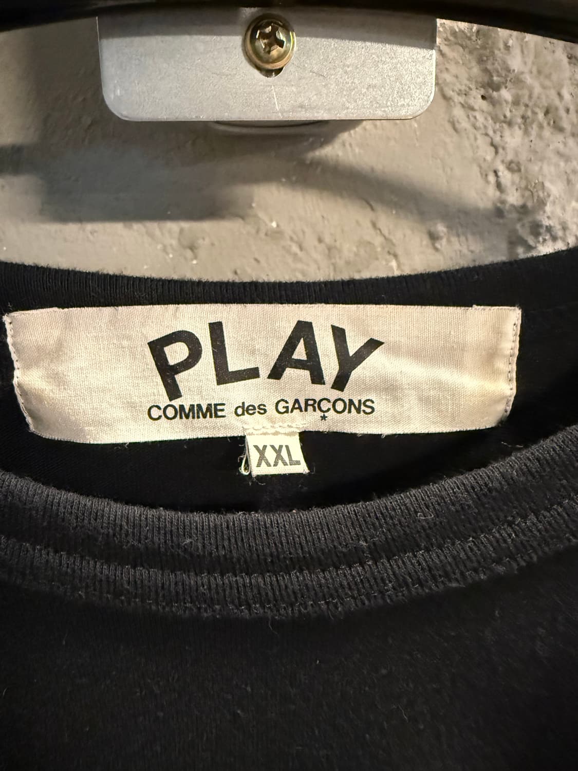 XXL 플레이 꼼데가르송 골드 하트 와펜 반팔 블랙 상품이미지5