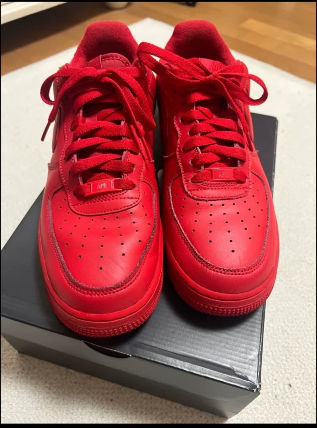 나이키 에어포스 1 '07 LV8 로우 트리플 레드  상품이미지4