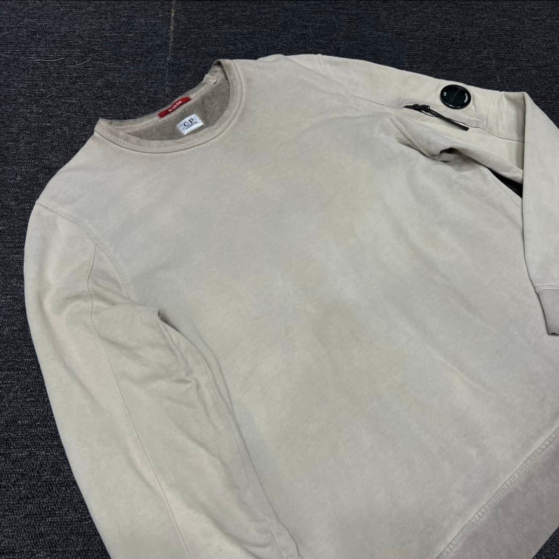 CP컴퍼니 워싱 렌즈 롱슬리브 XL 상품이미지2