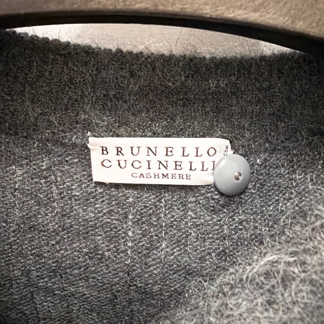 (정품/새상품) 브루넬로 쿠치넬리 여성 그레이 크롭 스팽글 니트 상품이미지3