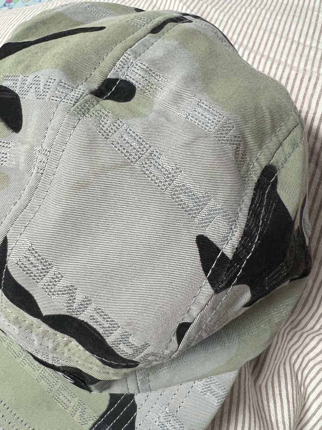 슈프림 리플렉티브 자카드 캠프캡 아크틱 우드랜드 카모 24FW 상품이미지5