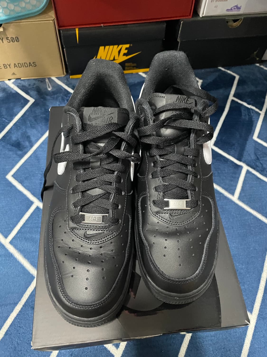 슈프림 에어포스 검흰 270 상품이미지3