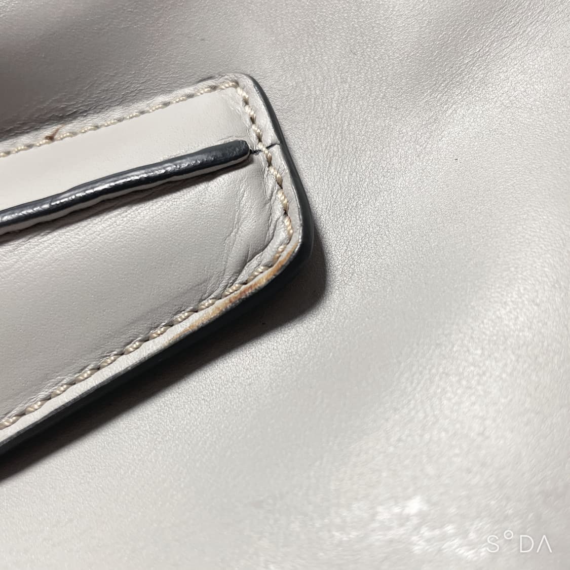 토즈 가죽 숄더백 그레이 상품이미지3