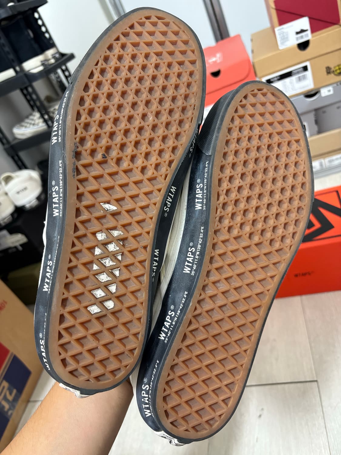 [290] 반스 볼트 x 더블탭스 클래식 슬립온 SLIP ON 상품이미지4