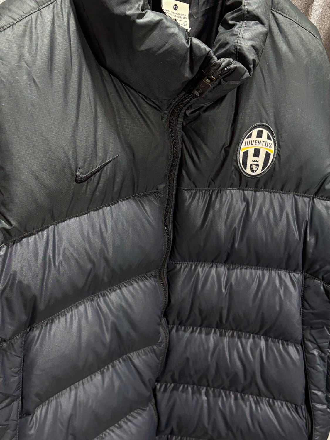 XL 나이키 유밴투스 스우시 블랙그레이 패딩 상품이미지5