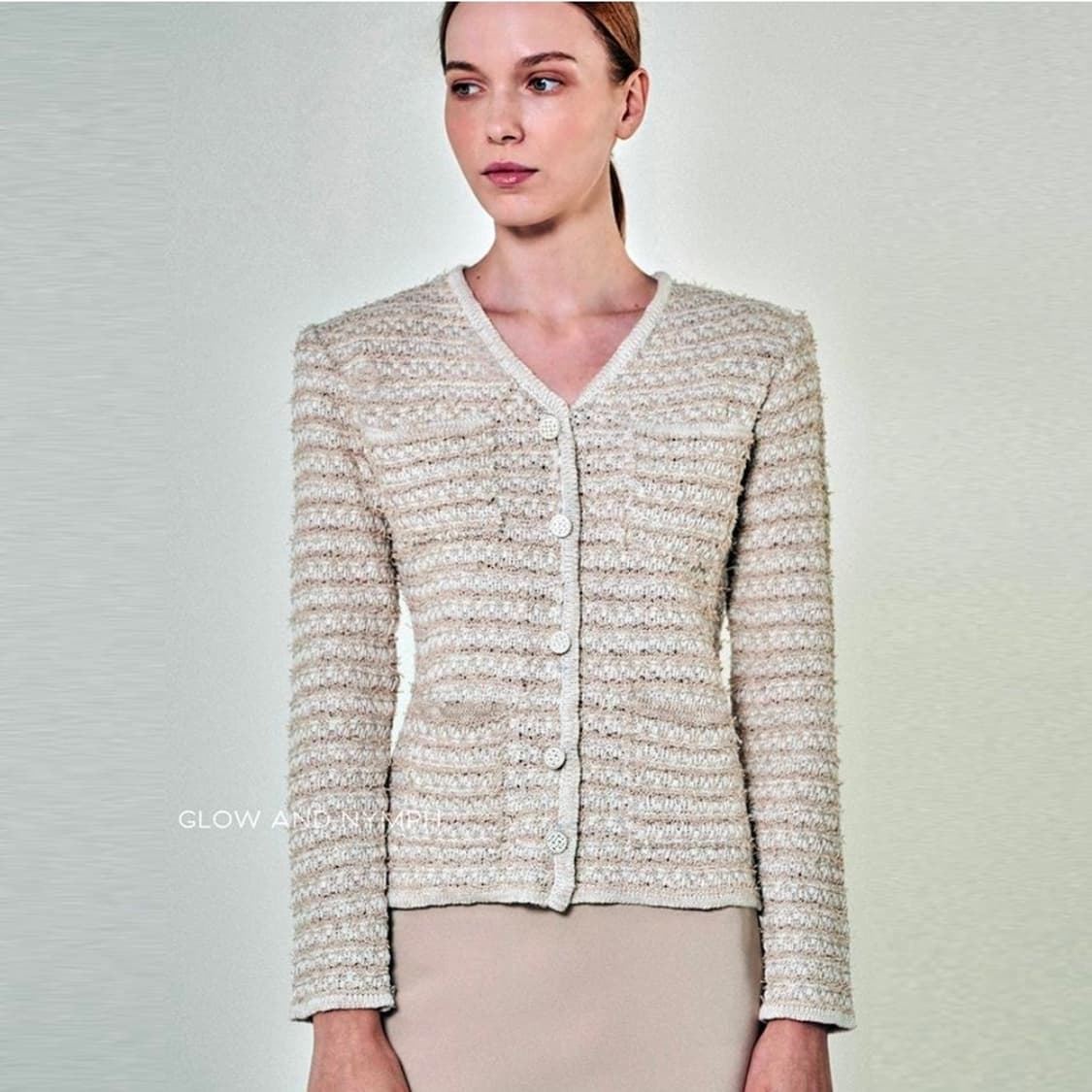 글로우앤님프(GLOW AND NYMPH) 테일 V넥 가디건 55-66 상품이미지2