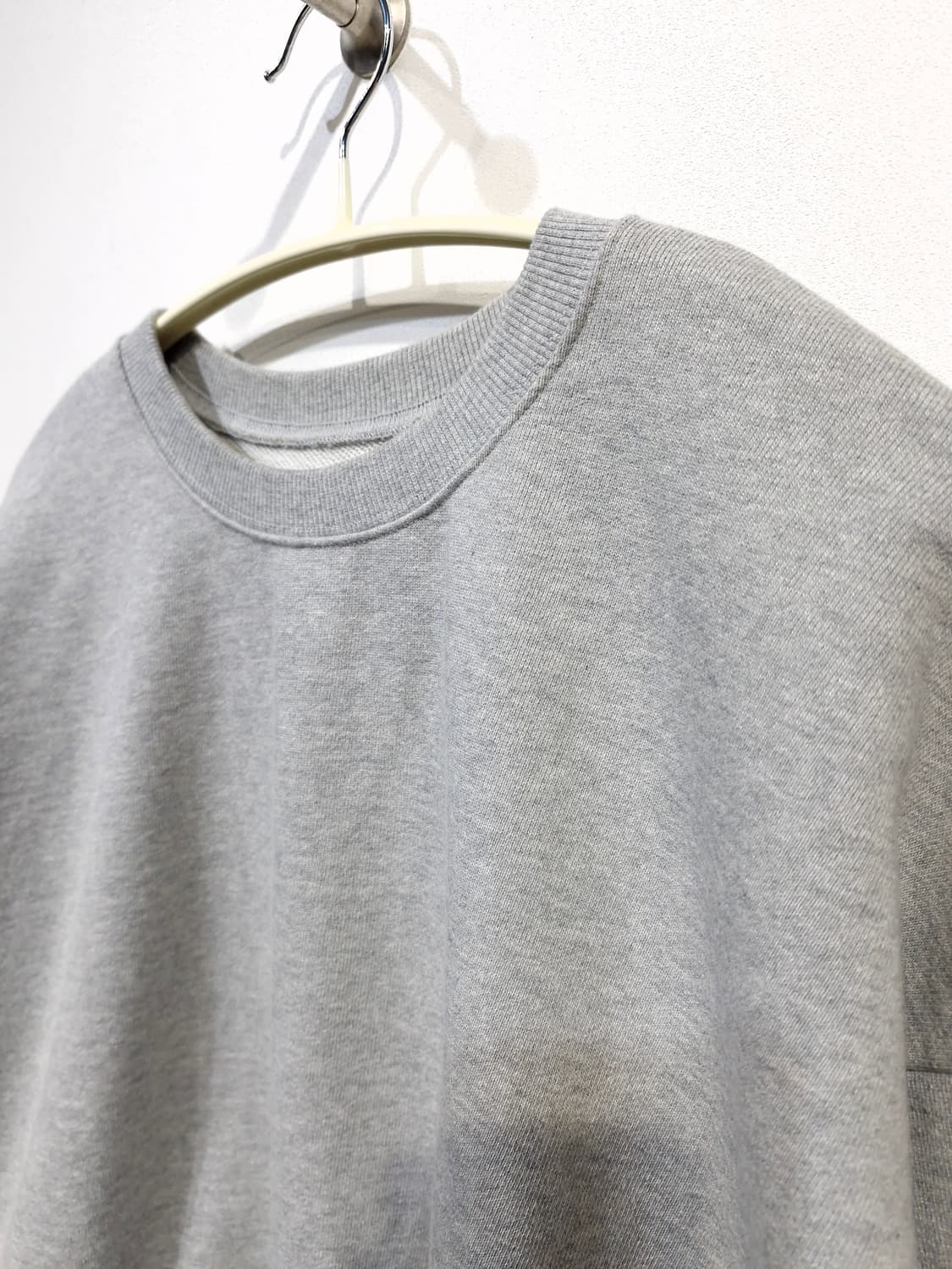 UMER 유메르 오버핏 크롭 맨투맨(F) 상품이미지3