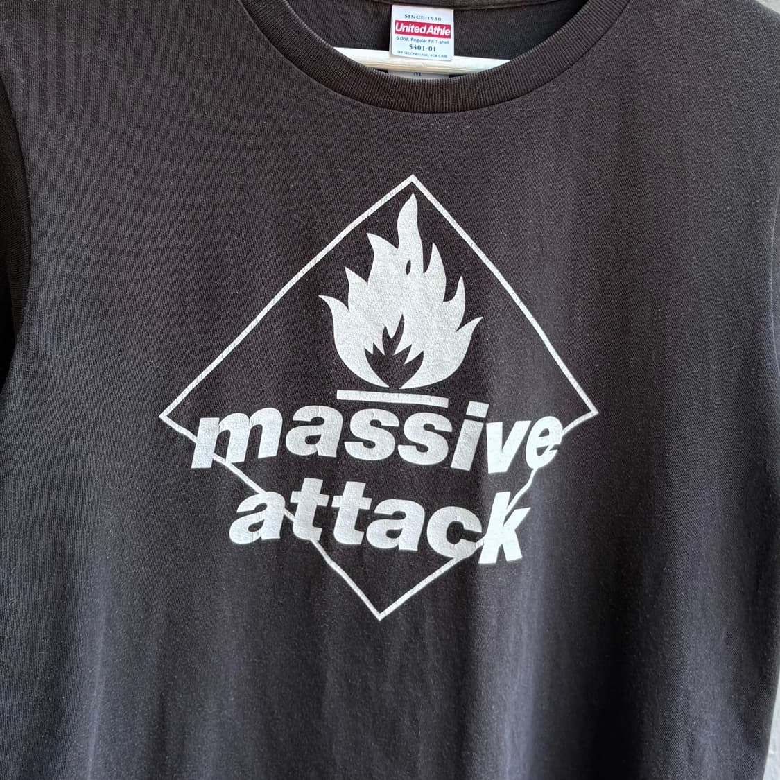 Massive Attack 10's tour tee 상품이미지2