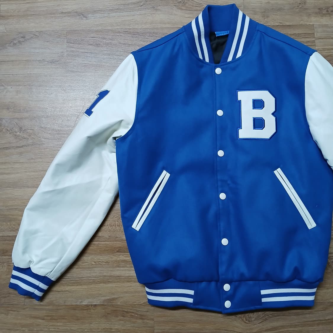 몬스타엑스 블루래빗 바시티 야구 점퍼 95 M 토끼 상품이미지4